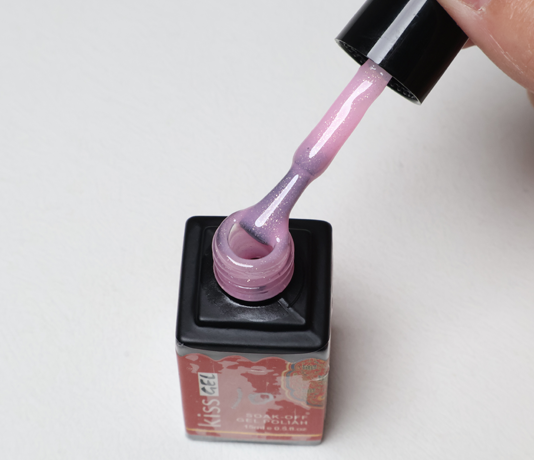 gel polish on short nails