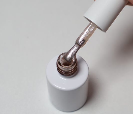 cat eye magnet nails