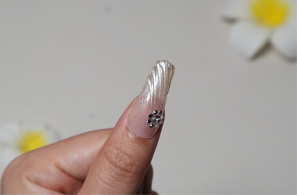 cat eye metallic nail polish