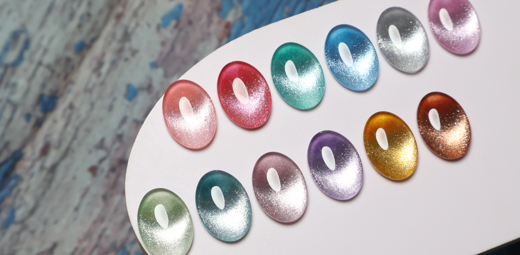 diamond cat eye nails