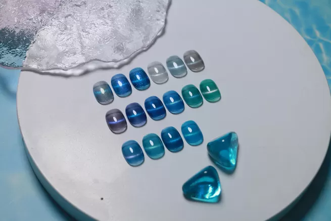 Ice Transparent Blue Island Cat Eye Gel Ice Transparent Blue Island Cat Eye Gel